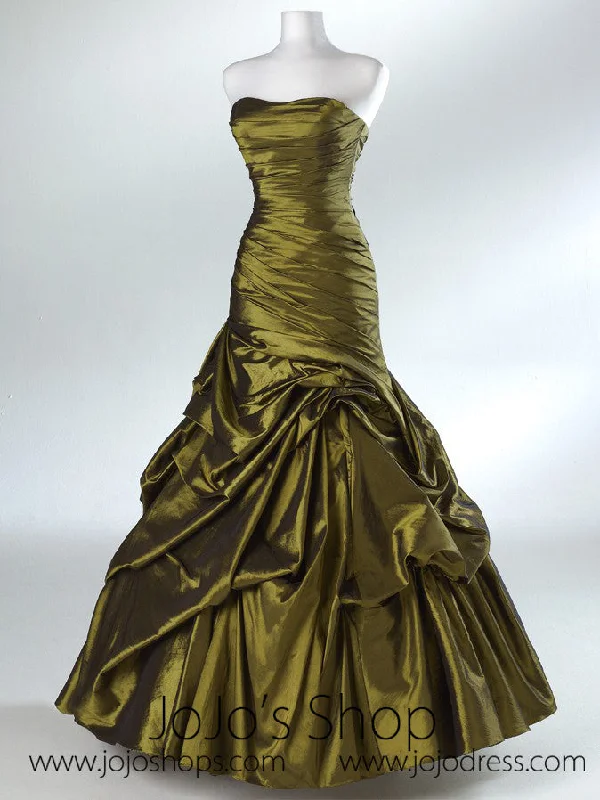 Green Pleated Strapless Fit And Flare Formal Prom Evening Dress HB2012A
