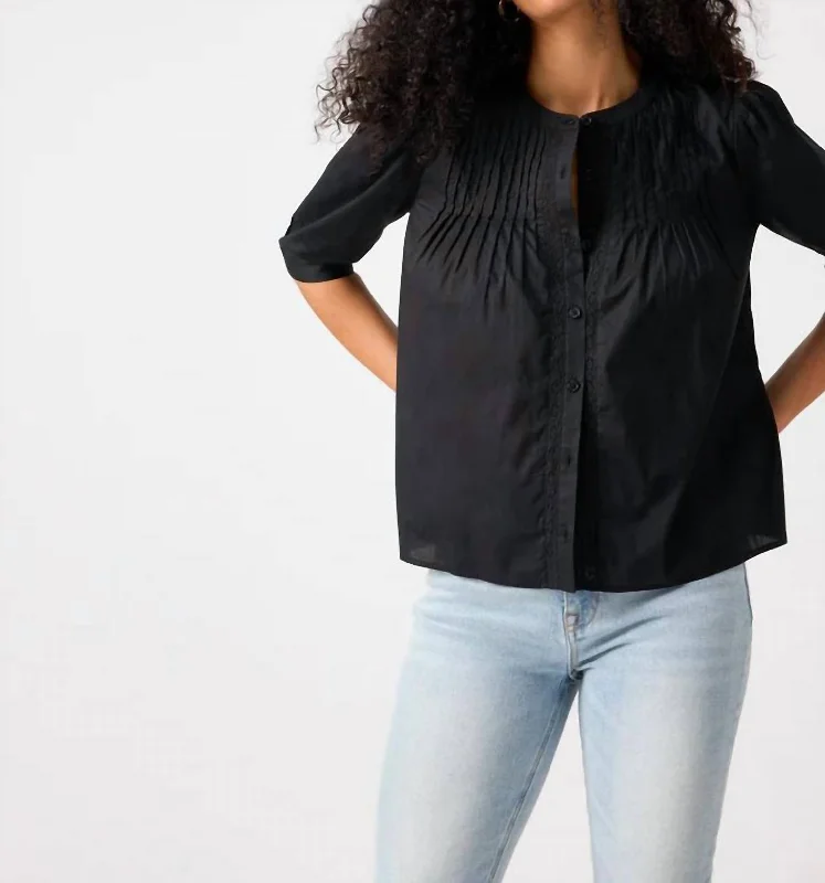 Gentle Pintuck Blouse In Black Stretchy Fitted Blouse