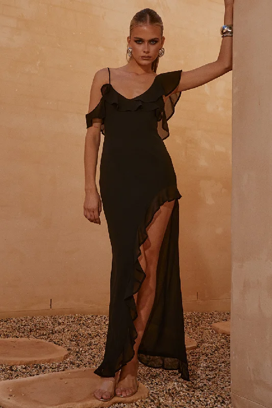 VACANZA MAXI DRESS - BLACK Elegant Maxi Dress with Lace