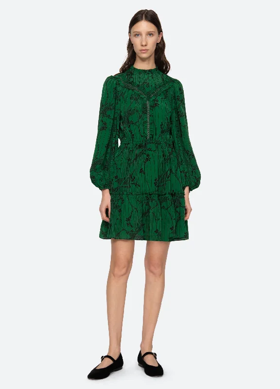 Sunniva Mini Dress Stylish Sweetheart Mini Dress