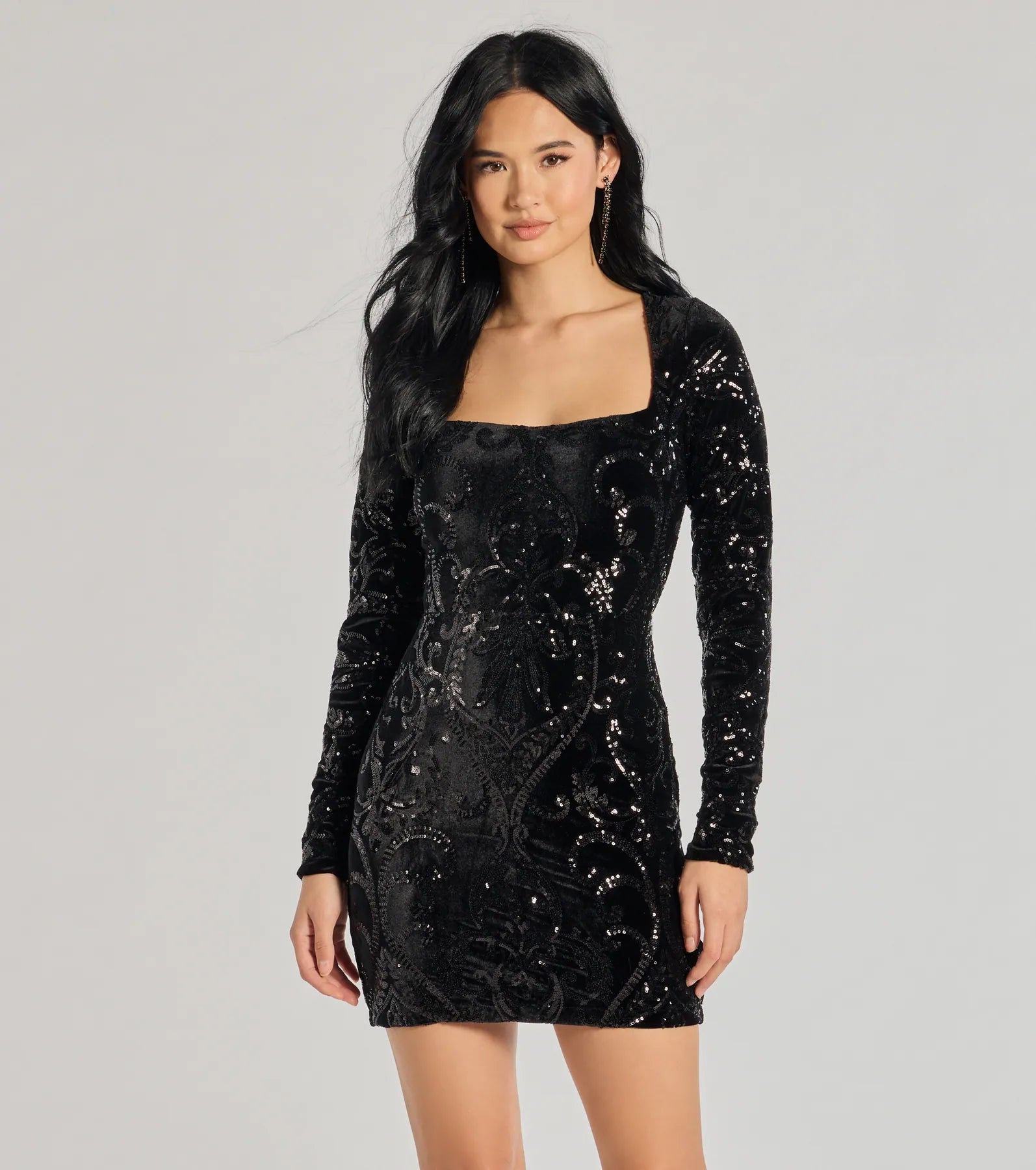 Ayden Long Sleeve Velvet Sequin Mini Dress Fashionable Summer Mini Dress