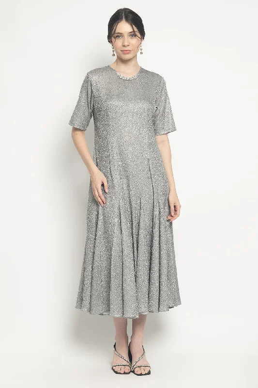 Diora Dress in Warm Gray
