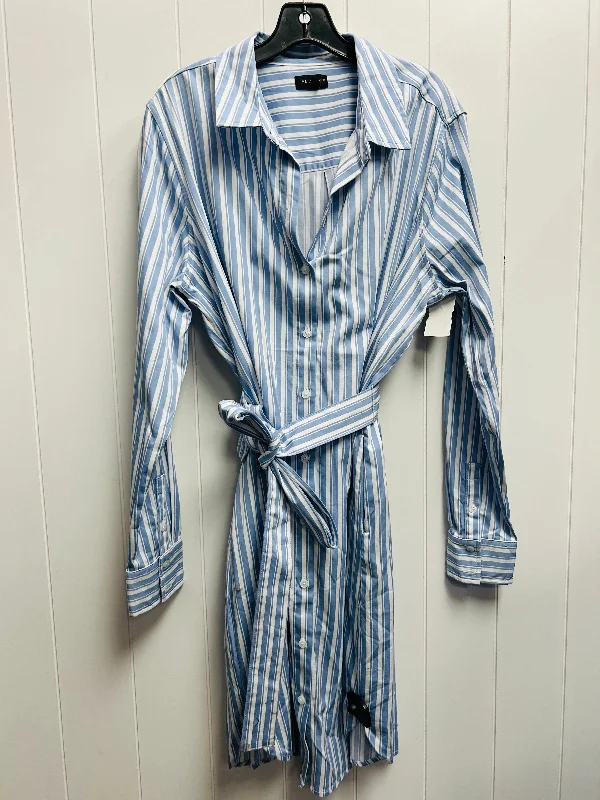 Dress Casual Short By the limted  In Blue & White, Size: Xl