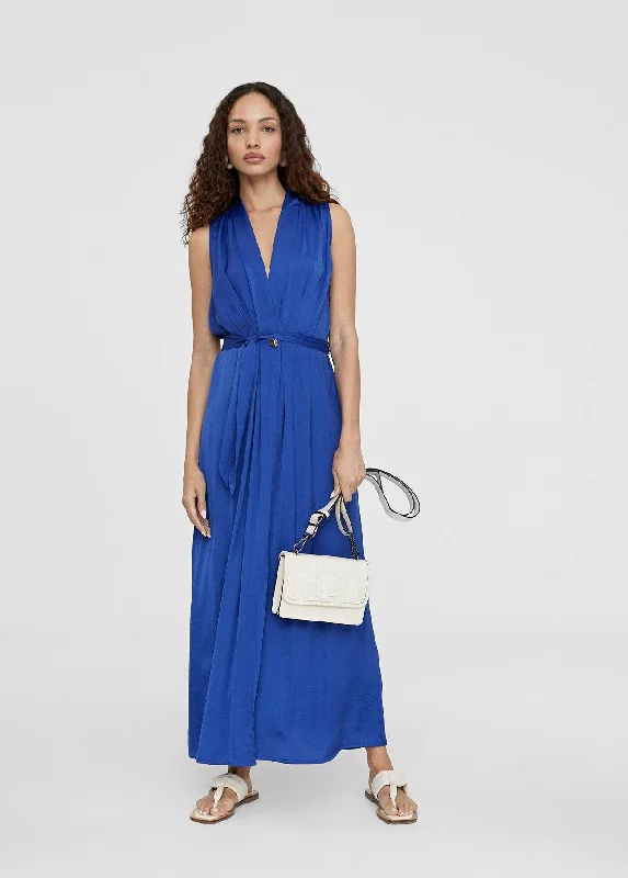 Long V-neck dress