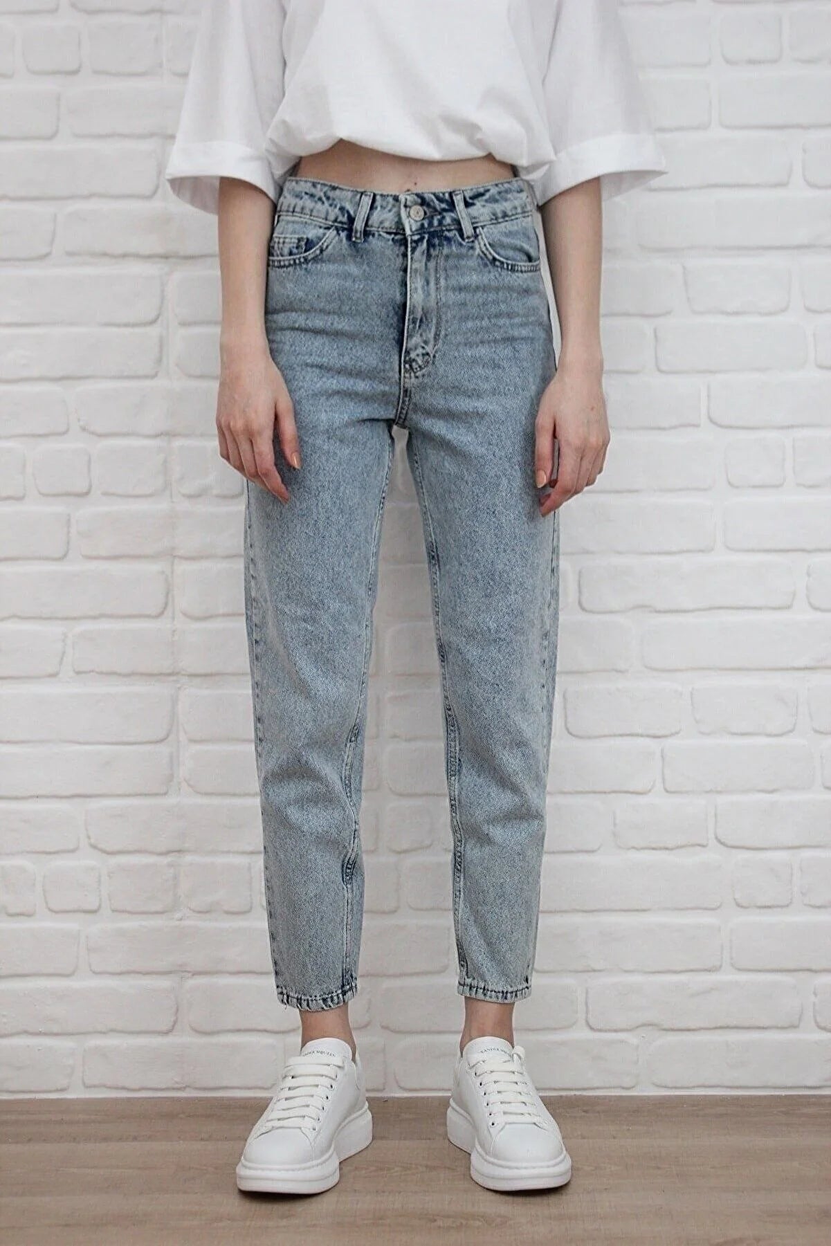 ByCukurovaFrango Luna Blue Snow Wash Mom Boyfriend Jean Casual Wide-Legged Denim Jeans ByCukurovaFrango Luna Blue Snow Wash Mom Boyfriend Jean Casual Wide-Legged Denim Jeans