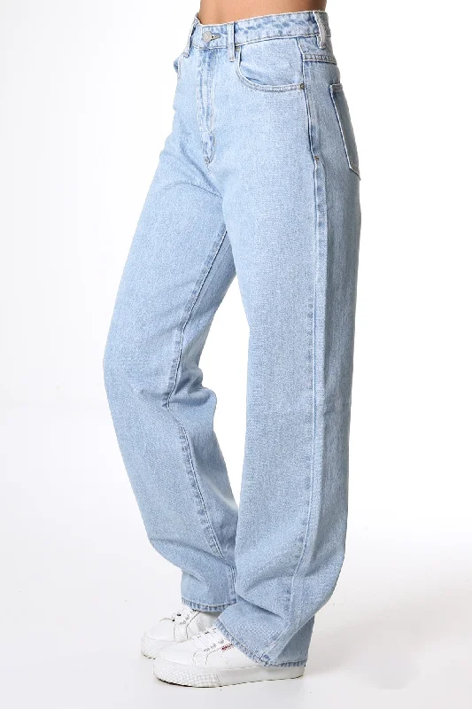 A Carrie Jean Walk Away Stylish Relaxed Fit Skinny Jeans