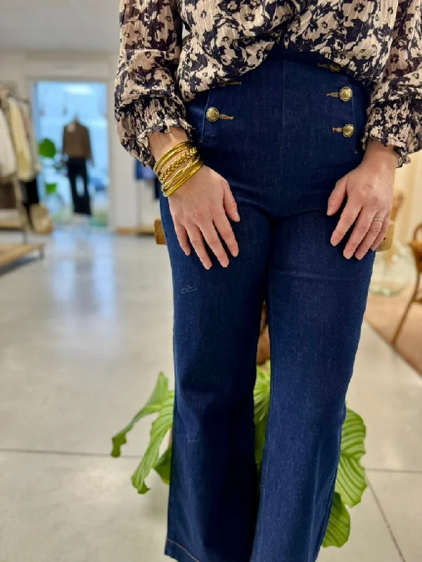 Jean Victorine • Brut Fashionable Button-Front Jeans