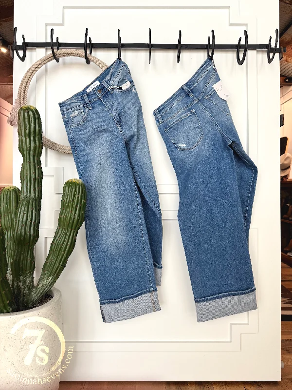 The Naomi High Rise Wide Leg Jean Classic Slim Fit Jeans