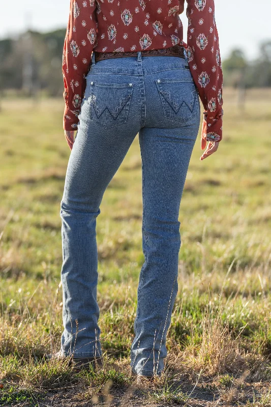 Wrangler Ladies Chara Jean Willow - 34" Leg - Faded Blue - XCP2251216 Trendy Vintage Denim Jeans
