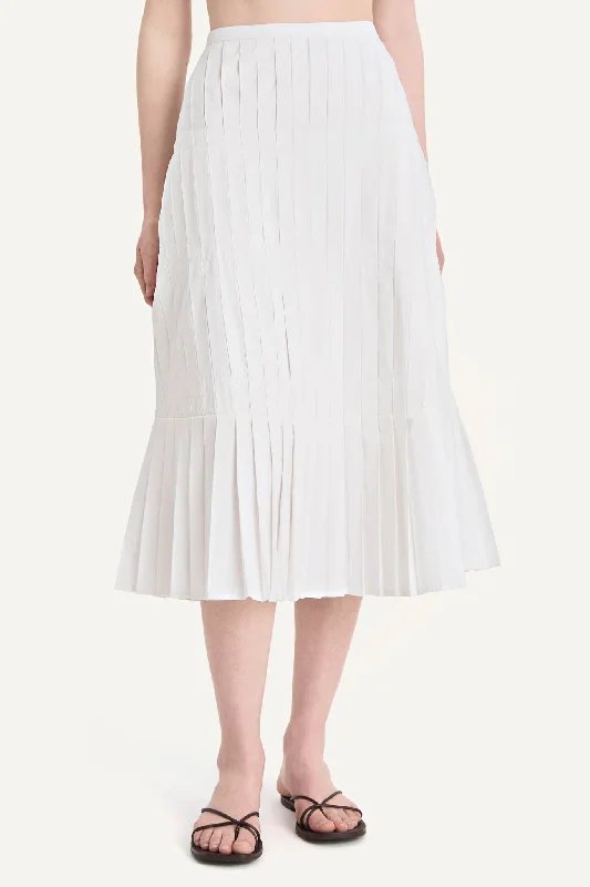 Litus Skirt in White corduroy skirt textured