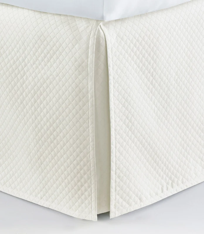 Oxford Tailored Matelassé Bed Skirt lightweight skirt design